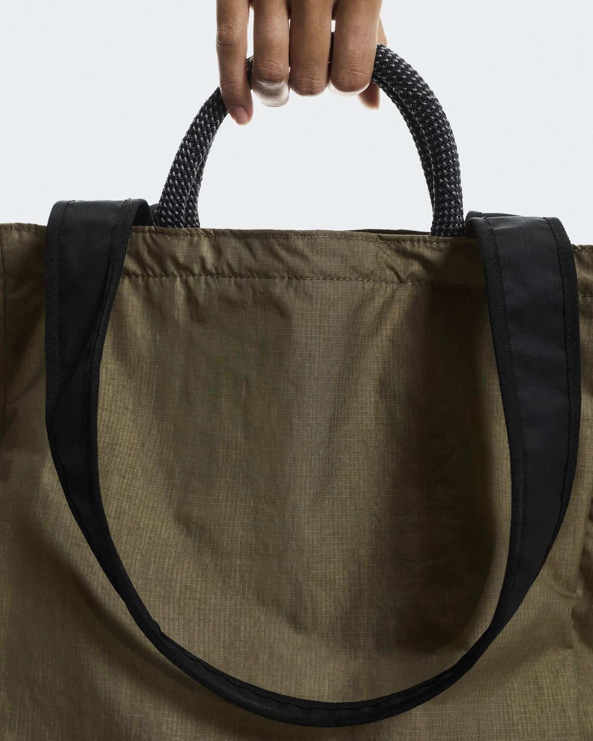 Olive | Black