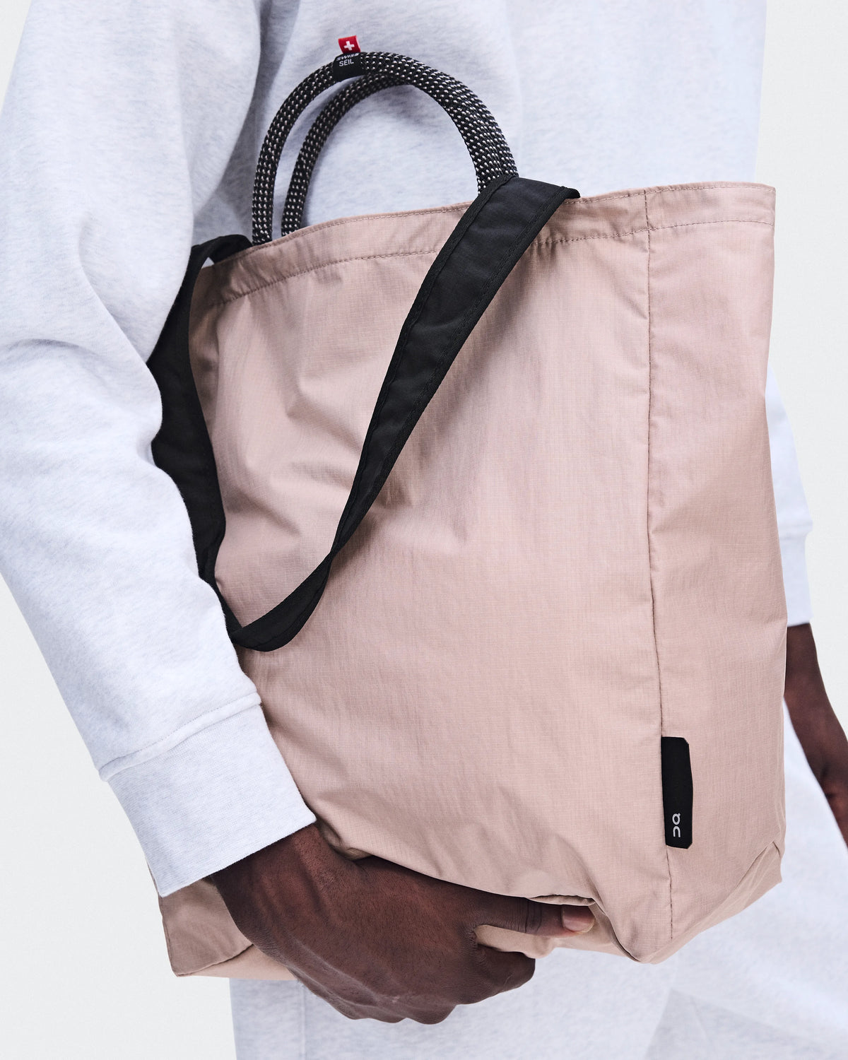 Biscuit | Black