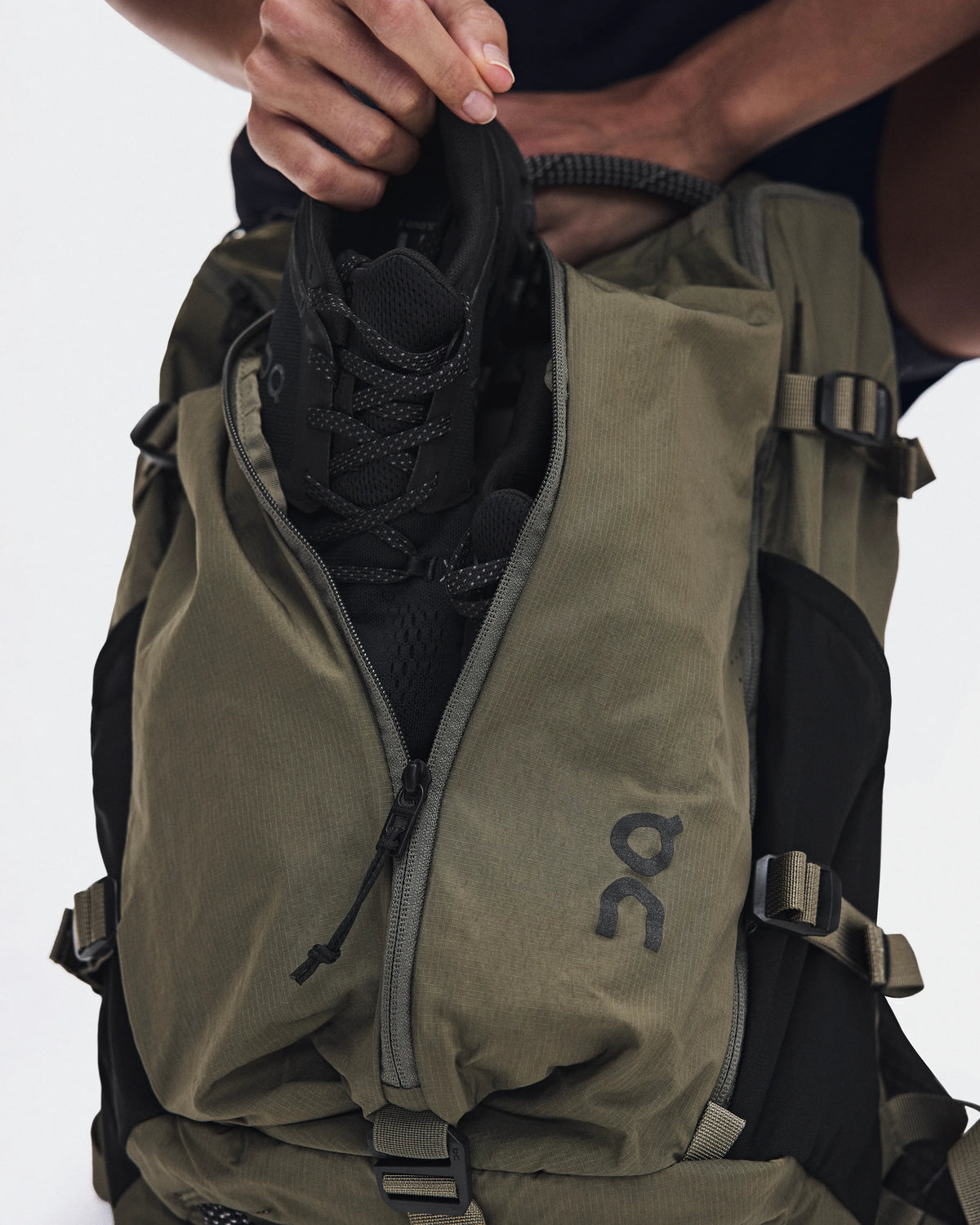 Olive | Black