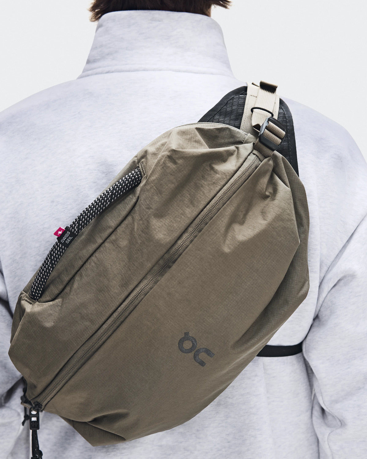 Olive | Black
