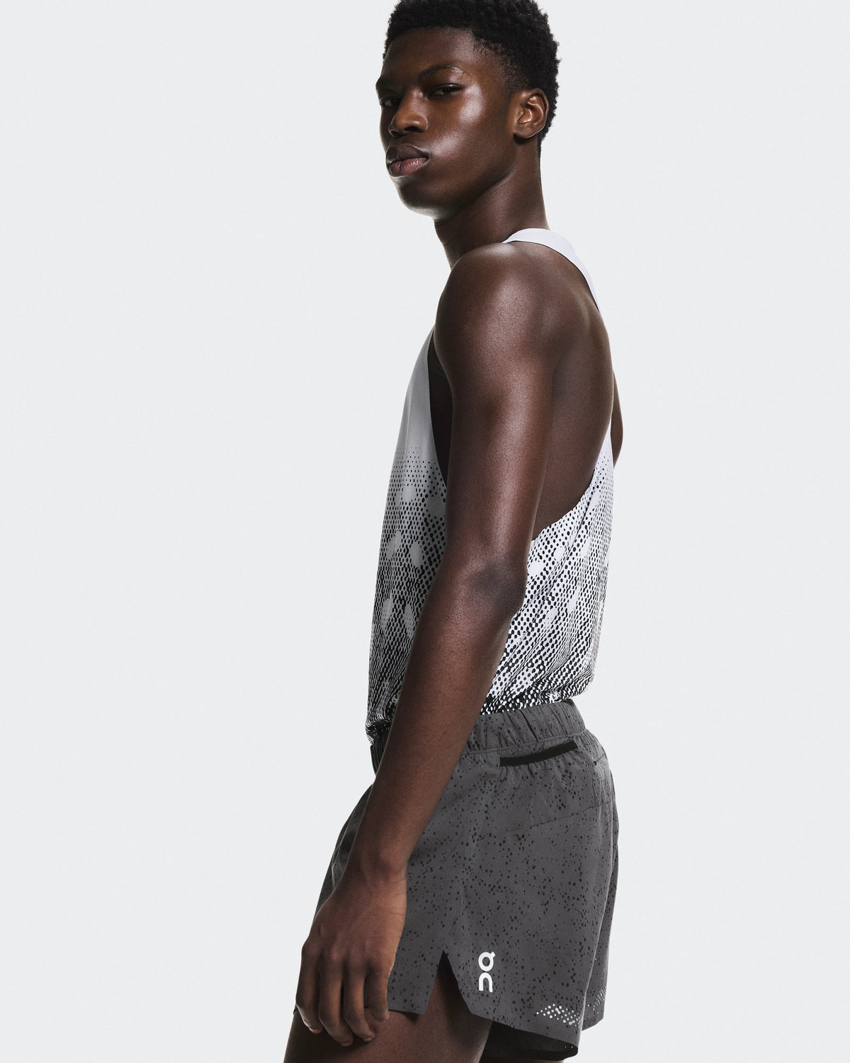 Iron | Black