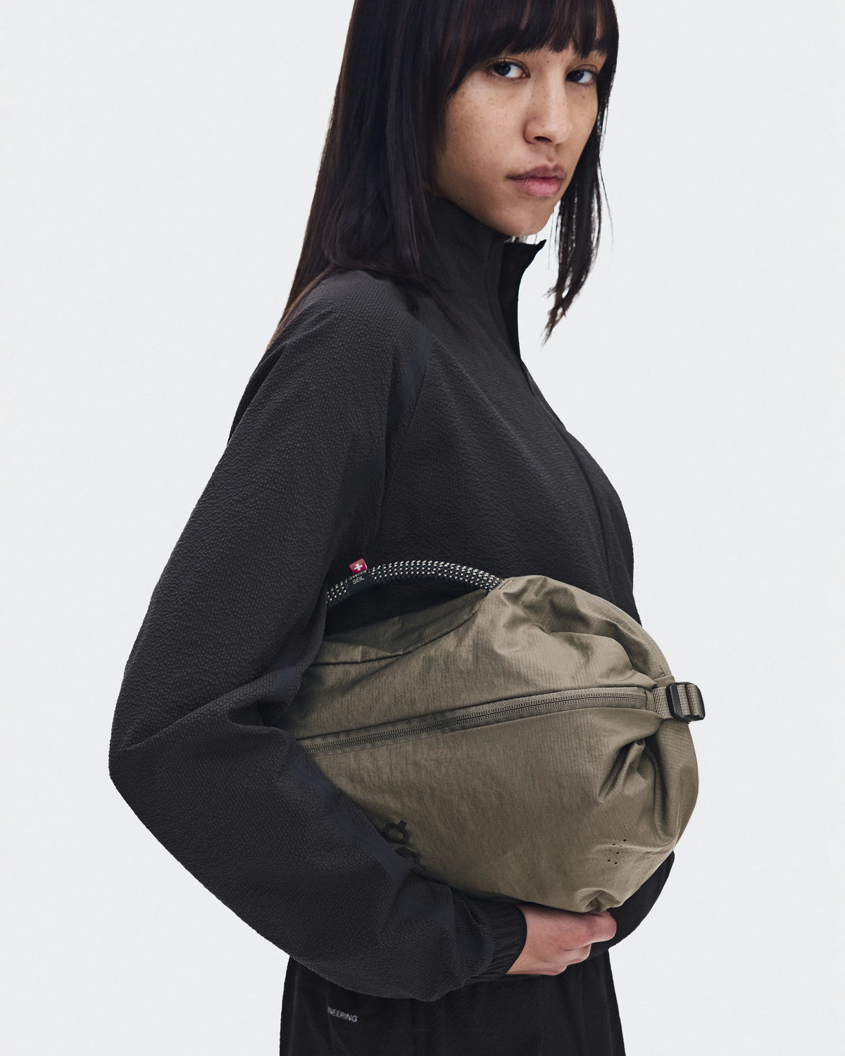 Olive | Black